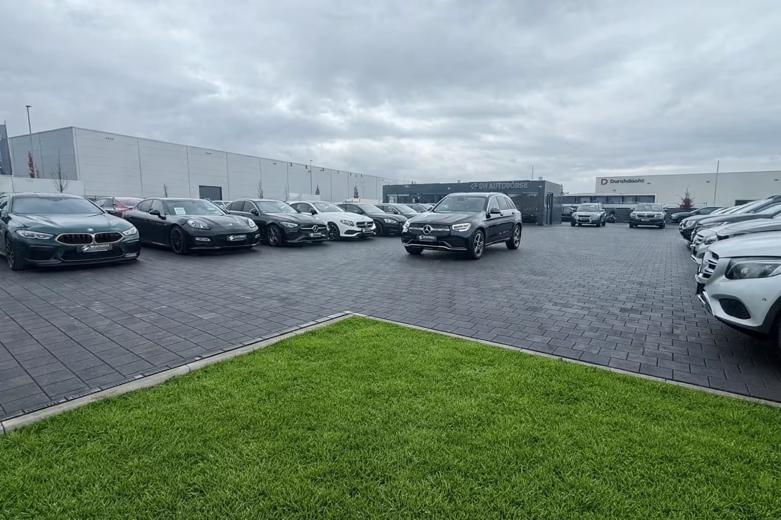 Außengelände - GH Autobörse – Robert-Bosch-Strasse 7a, Büttelborn