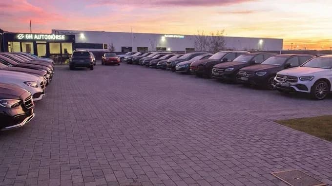 Fahrzeugauswahl - Gepflegte Gebrauchtwagen auf unserem Gelände